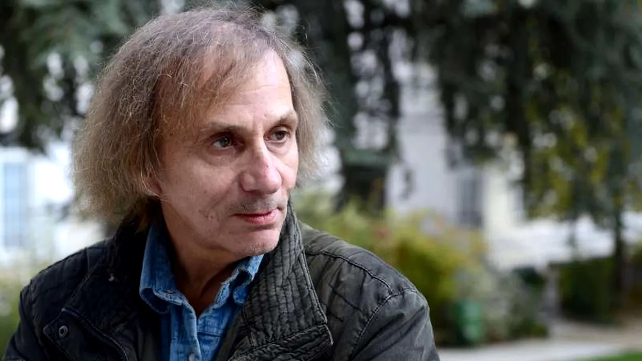 Michel Houellebecq renunță la promovarea celui mai recent roman al său, după atentatul de la Paris