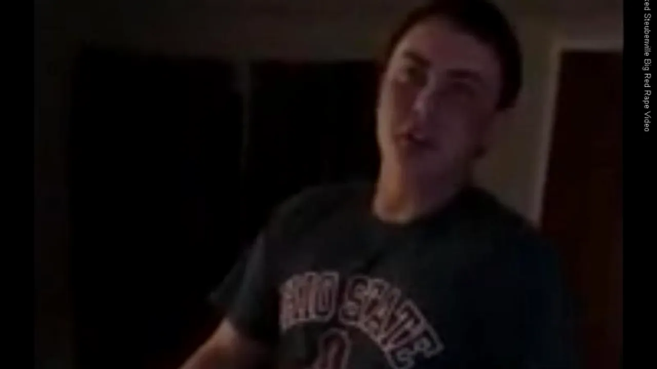 VIDEO. Glumele pe care le fac mai mulți agresori despre victima lor 