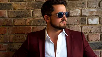 INTERVIU | Alexandru Zainea, românul care a lansat The NFTiST: ”Am creat un ecosistem ca o unealtă care pune la dispoziție informațiile pentru cei care își doresc să investească smart”