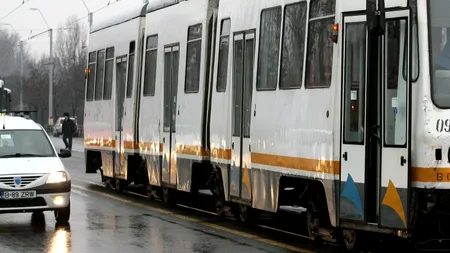 RATB: Tramvaiele liniilor 14, 40 și 56, pe trasee deviate, din cauza unei avarii la rețeaua de apă