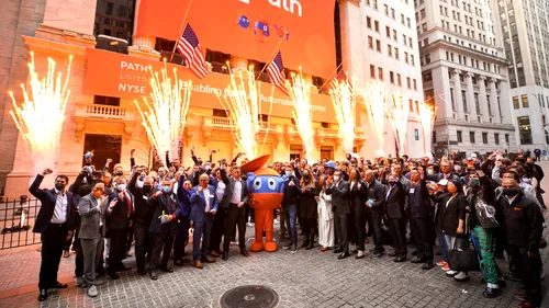 UiPath debutează în forță în a doua ședință de tranzacționare pe Wall Street. Cu cât a crescut prețul acțiunilor în ultimele 24 de ore