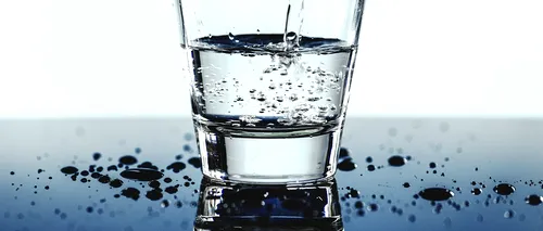 Cauze posibile ale deshidratării: de la consumul de alcool la medicamente. Cum poți preveni 