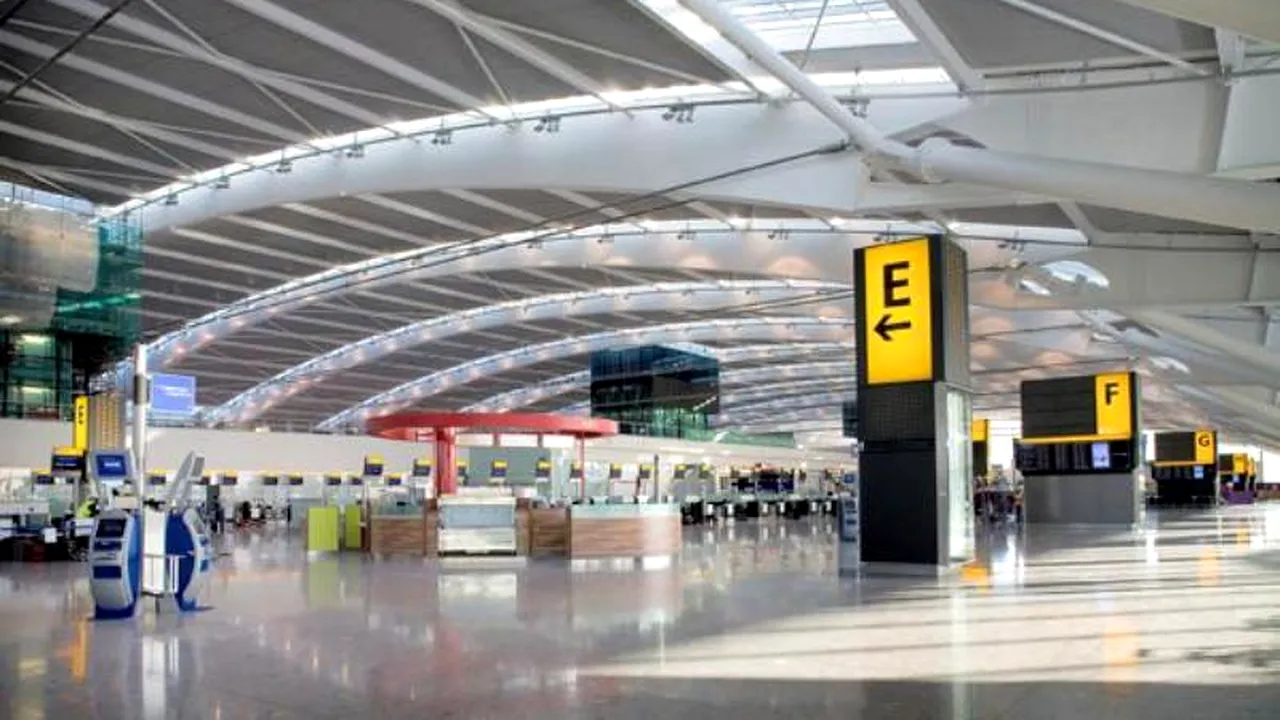 Traficul aerian pe aeroportul Stansted de lângă Londra, perturbat de o furtună puternică