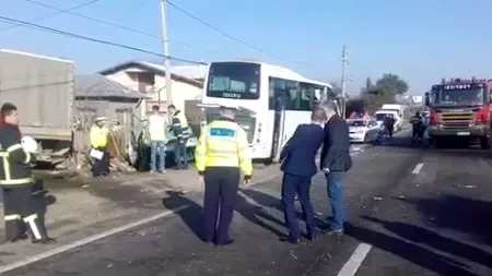 2 morți și 7 răniți, după un accident pe DN1. Trei mașini, implicate. 6 dintre victime, angajați ai Therme București