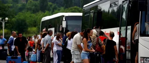 Profilul turistului român care pleacă în vacanță cu autocarul.Dacă am putea, am merge cu autocarul invers