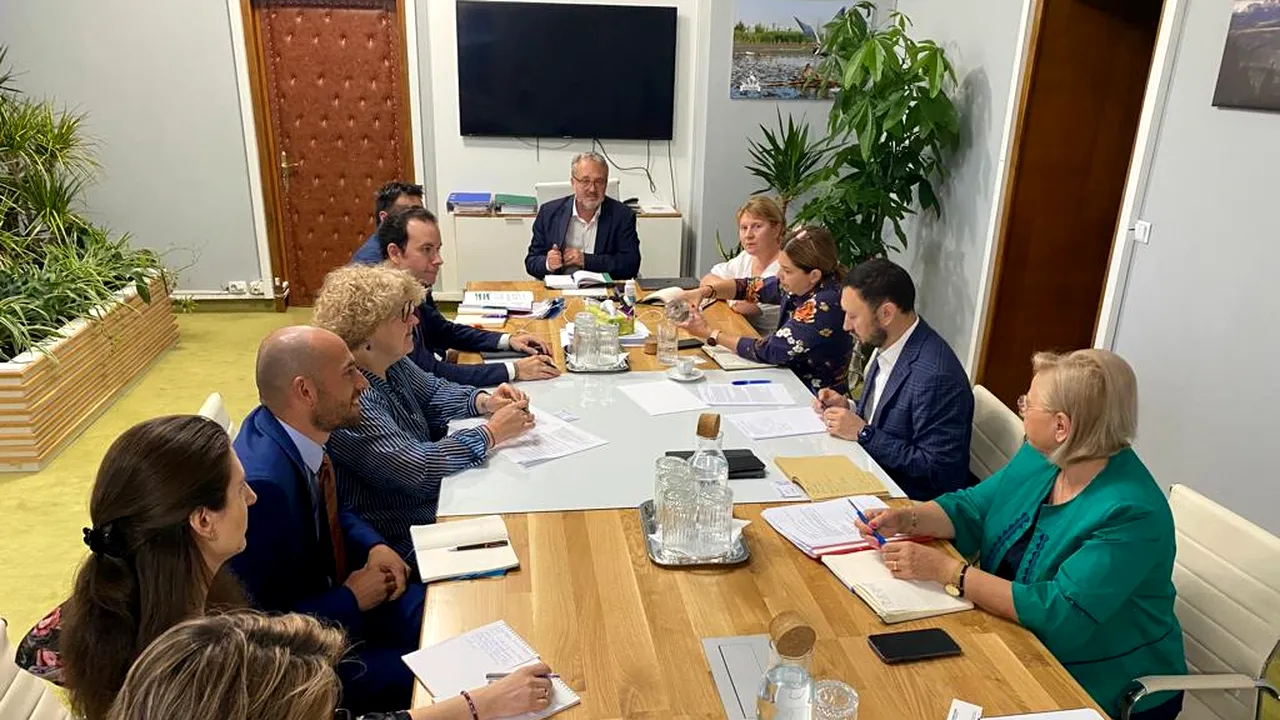 Ministrul Mircea Fechet s-a întâlnit cu reprezentanții Băncii Mondiale. Banca Mondială acordă asistență tehnică României