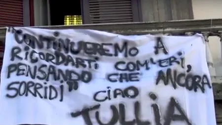 Peste 100 de studenți au omagiat-o la Napoli pe italianca decedată în urma incendiului din București