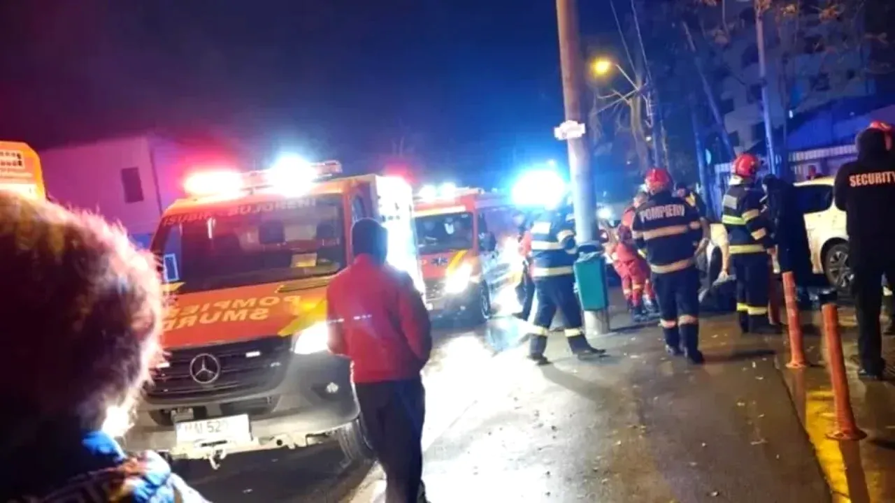 Accident grav în Capitală. Două autoturisme s-au ciocnit în dreptul unei stații STB. Patru persoane au fost rănite
