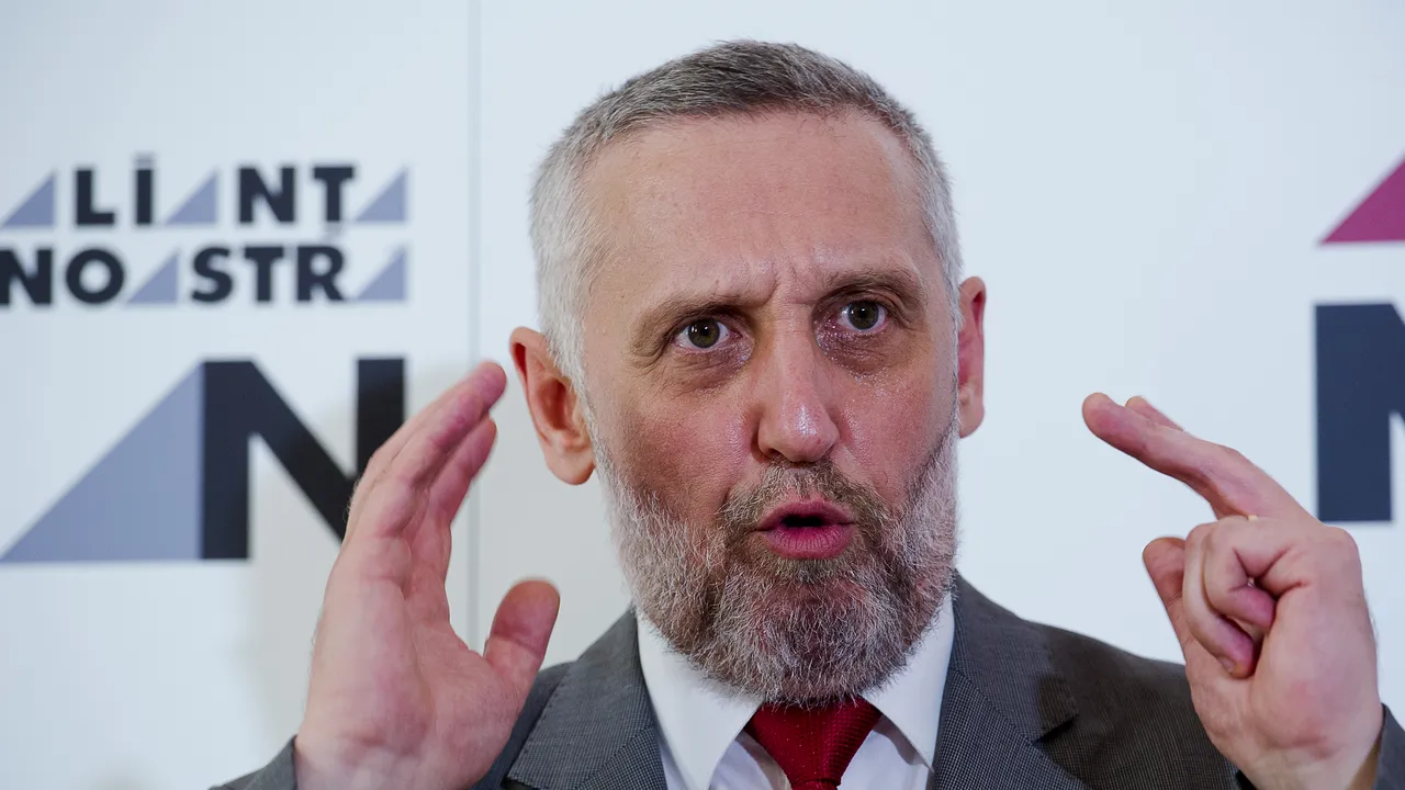 Marian Munteanu îi amenință cu procese pe toți cei care au afirmat că a colaborat cu Securitatea