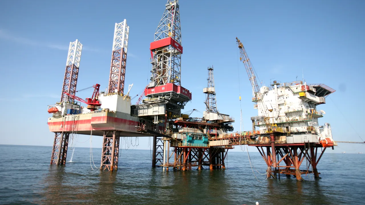 Financial Times: Vânzările de petrol rusesc către Europa au scăzut la minimul ultimilor 10 ani