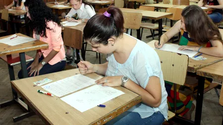 GAFĂ la simularea Evaluării Naționale. Elevii unei școli au primit subiecte de anul trecut
