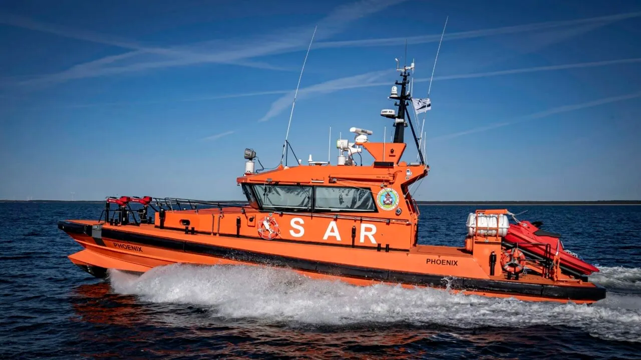 Incident de Ziua Marinei. Nava Phoenix, aflată la festivitățile din Portul Constanța, chemată să intervină de URGENȚĂ