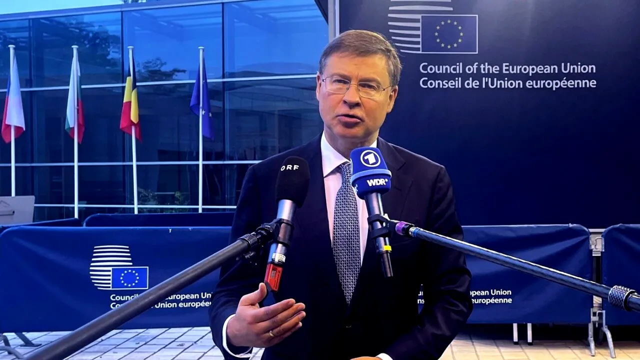 Un comisar UE avertizează că războiul din Ucraina afectează AFACERILE AMERICANE. Profiturile SUA sunt în scădere din cauza amenințării Rusiei