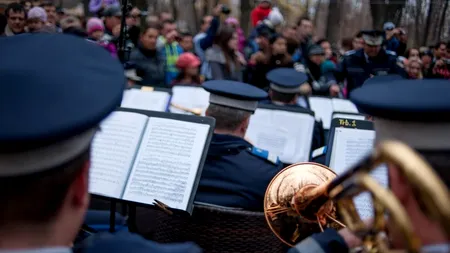 ZIUA MUNCII. Ce obicei ciudat de ZIUA MUNCII există în orașul harghitean Vlăhița