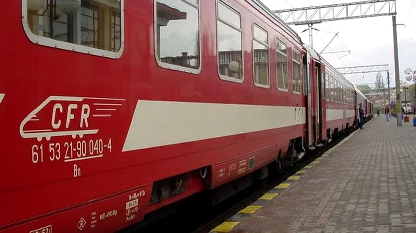 Trafic feroviar blocat între Constanța și Mangalia după ce un tren a lovit o mașină