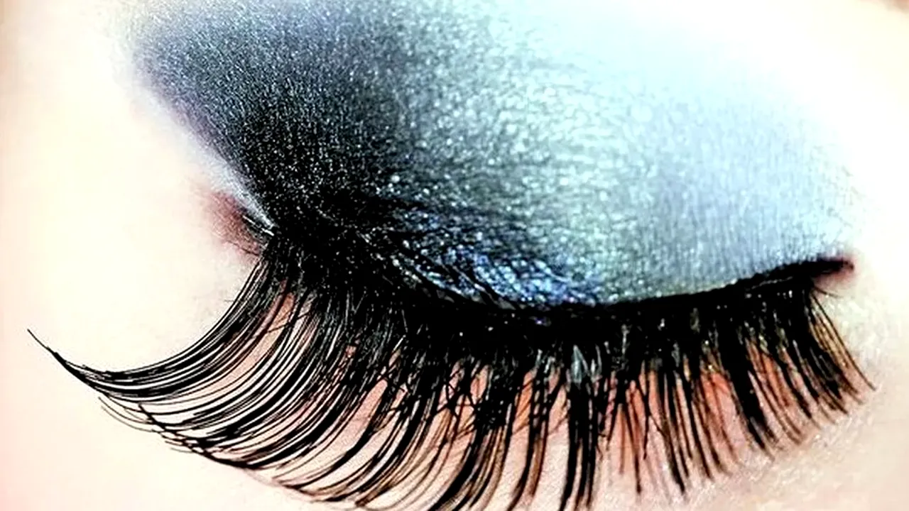 Genele false duc la mari probleme. Medicii avertizează că tot mai multe adolescente ajung la spital din cauza lor