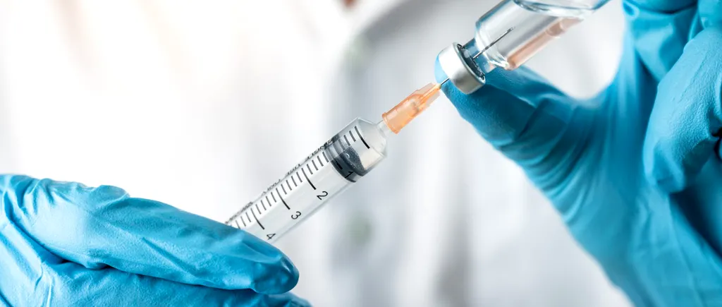 A fost administrată prima doză de vaccin anti-COVID din Republica Moldova. Anunțul Maiei Sandu