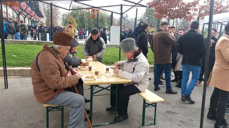 1000 de porții de fasole cu cârnați la Slatina