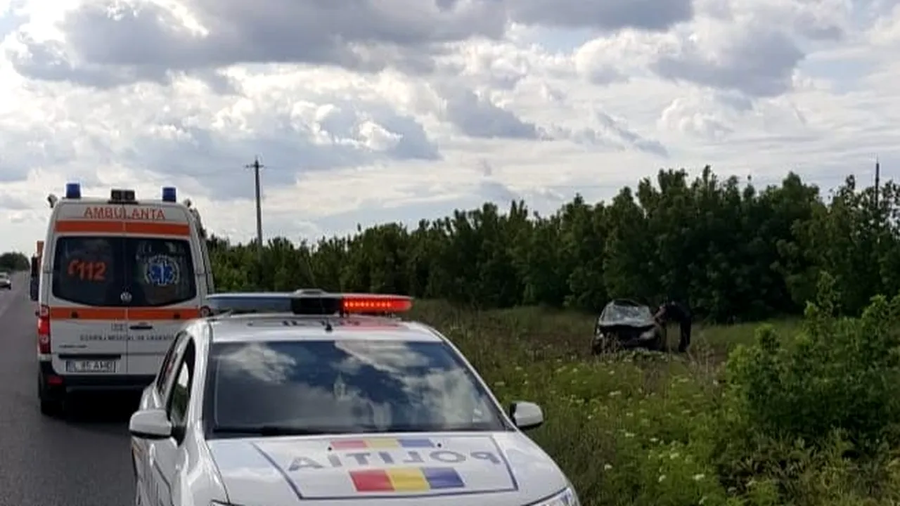 Accident teribil în Brăila. Zece adolescenți s-au răsturnat cu mașina pe care unul dintre ei, un băiat de 14 ani, a furat-o de la părinți
