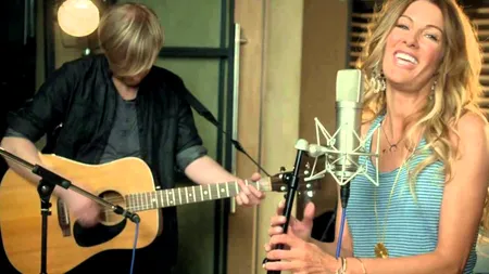 O fostă Regină a Frumuseții a devenit cântăreață și a strâns o avere de 14,3 miliarde de dolari. Cine este Kirsty Bertarelli, cea mai bogată femeie din Marea Britanie