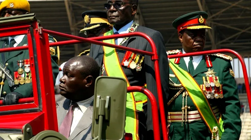 Dictatorul Robert Mugabe participă la ceremoniile de la Vatican, în pofida interdicției de intrare în UE