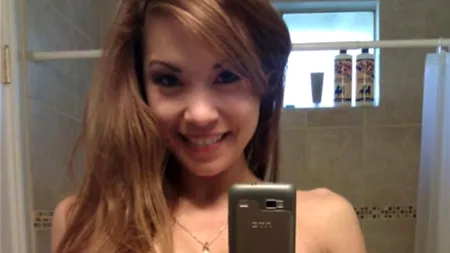 Un nou curent printre adolescente: ce clipuri postează pe YouTube