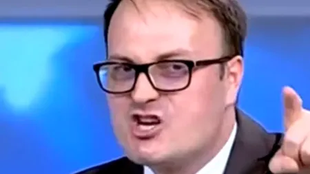 Alexandru Cumpănașu îl distruge pe deputatul liberal Pavel Popescu. „Dacă nu își dă seama cât de prost e, îi spun eu!”