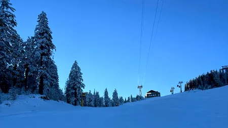 Incident în Poiana Braşov. Un copil a căzut din telescaun