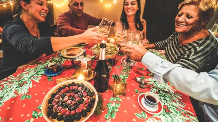 Mii de turiști din Republica Moldova aleg să petreacă în România sărbătorile de iarnă pe stil vechi. Cereri record la agențiile de turism