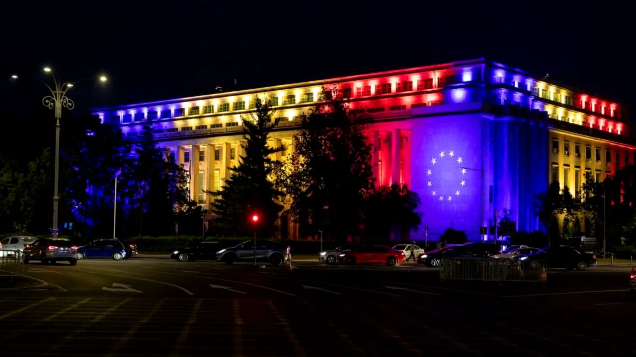 Ilie Bolojan a postat o fotografie cu Palatul Victoria iluminat de Ziua Europei: 