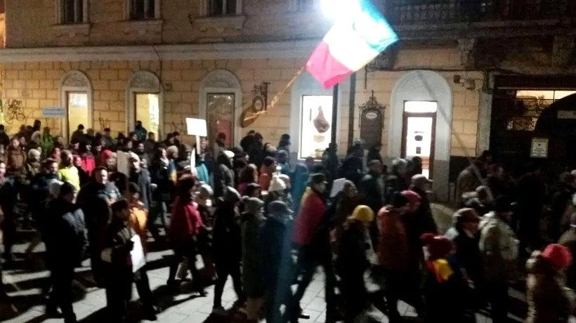 3.500 de persoane au cerut demisia lui Grindeanu, Dragnea și Tăriceanu, la Cluj și Timișoara