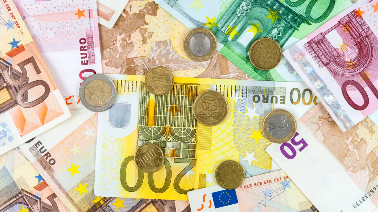 Cum explică Apele Române CHIRIA de 54.000 euro/lună. „ANAR nu a putut achiziționa o clădire proprie”