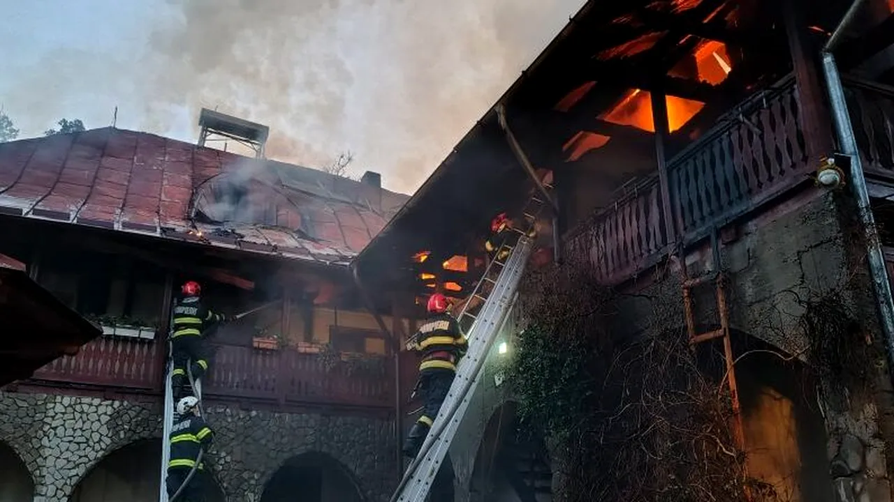 Incendiu puternic la Mănăstirea Bisericani din județul Neamț. O persoană a fost găsită fără viață