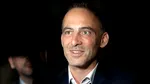 Europarlamentarul Raphaël Glucksmann a fost desemnat candidatul stângii social-democrate la alegerile prezidențiale din Franța, de anul viitor. Cine este politicianul care speră să o înfrângă pe Marine Le Pen