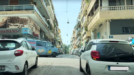 Tensiuni în GRECIA: românii și bulgarii cumpără case de vacanță în Halkidiki și le închiriază la „negru”. Guvernul, chemat să intervină de urgență