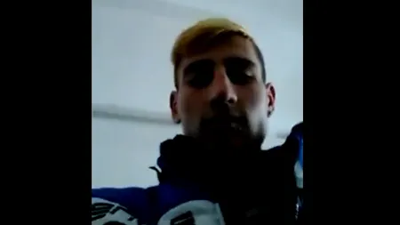 Anchetă la un liceu din Găești, unde doi elevi s-au filmat când ascultau manele la ora de matematică