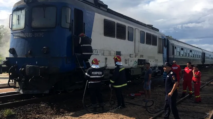 Incendiu la locomotiva unui tren de persoane, în județul Vâlcea - FOTO 
