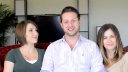 Povestea celui mai norocos bărbat din lume. Trăiește în aceeași casă cu cele două prietene ale sale