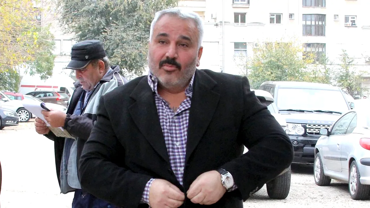 ANCHETĂ. Fiul lui Sile Cămătaru a fost ridicat de polițiști după ce a accidentat grav un bătrân și a fugit de locul faptei!