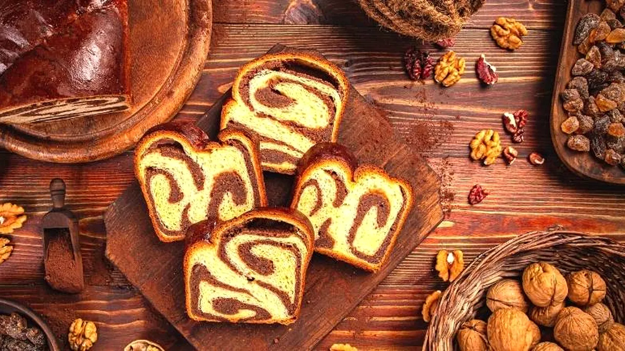 Cozonacul s-a scumpit considerabil! Cât a ajuns să coste desertul care nu lipsește de pe masa de Crăciun a românilor