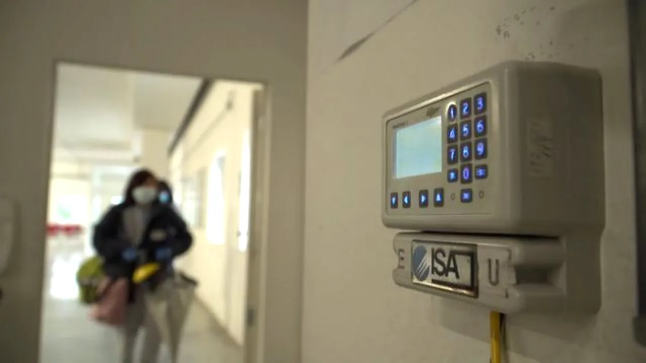 ITALIA introduce semafoare la toalete, ca să păstreze distanța socială