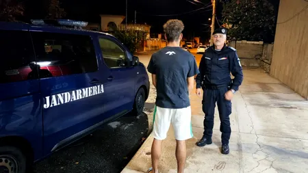 FOTO-VIDEO | Un tânăr de 17 ani, prins cu droguri de jandarmii din Mehedinți / Adolescentul s-a ales cu dosar penal