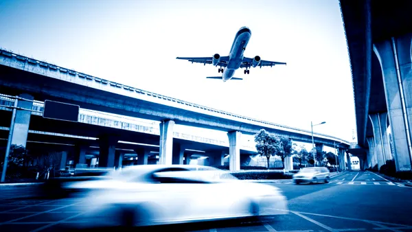 Iranul amenință Emiratele Arabe Unite: „Aeroporturile din Dubai și Abu Dhabi precum și porturile din Fujairah și Jebel Ali trebuie evacuate imediat”