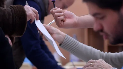 REZULTATE ALEGERI PREZIDENȚIALE 2014. Aproape 11 milioane de români au votat până la ora 19:00