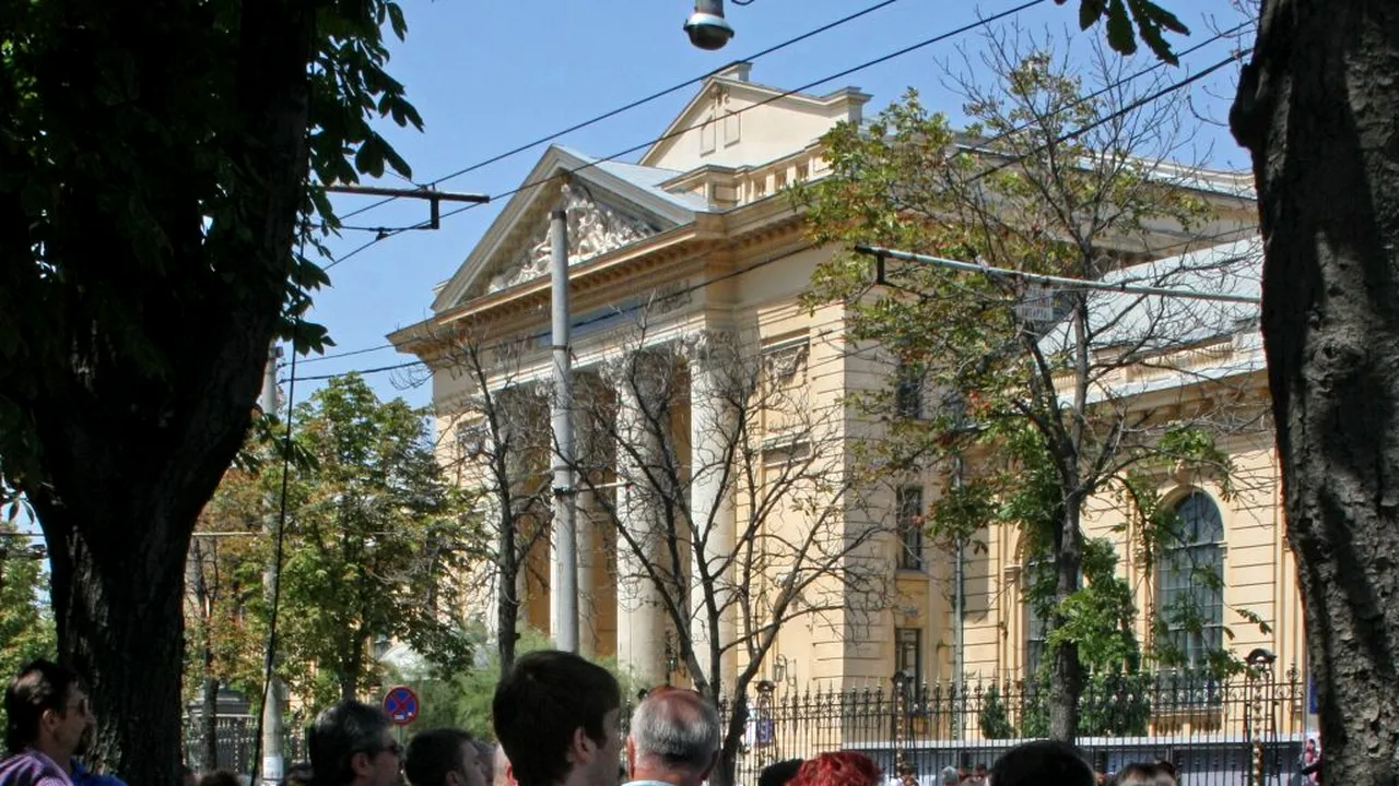 INTERVIU. Mai vor tinerii să devină medici? Răspunsul prof. univ. dr. Viorel Jinga, rectorul UMF „Carol Davila” din București