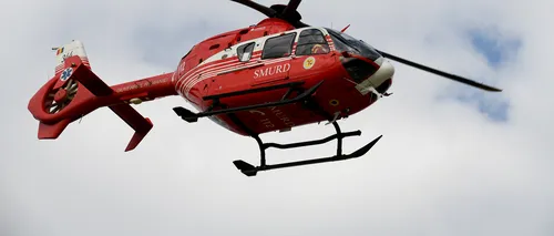 Elicopterul SMURD a aterizat pe DN 1 pentru preluarea victimelor unui accident. Traficul este blocat