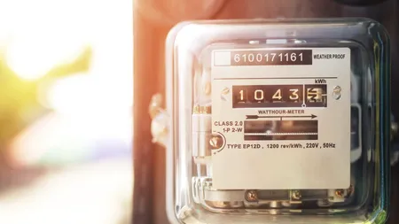 ANRE a verificat inopinat distributorii de energie electrică în cazul facturilor uriașe. Ce sancțiuni au primit