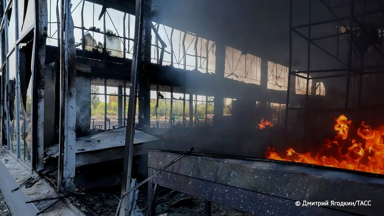 RĂZBOIUL din Ucraina, ziua 906. Cel puțin două persoane au fost UCISE, într-un bombardament al forțelor ucrainene asupra unui mall, din orașul Donețk