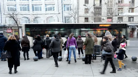 De LUNI, elevii bucureșteni vor circula GRATUIT cu mijloacele de transport în comun