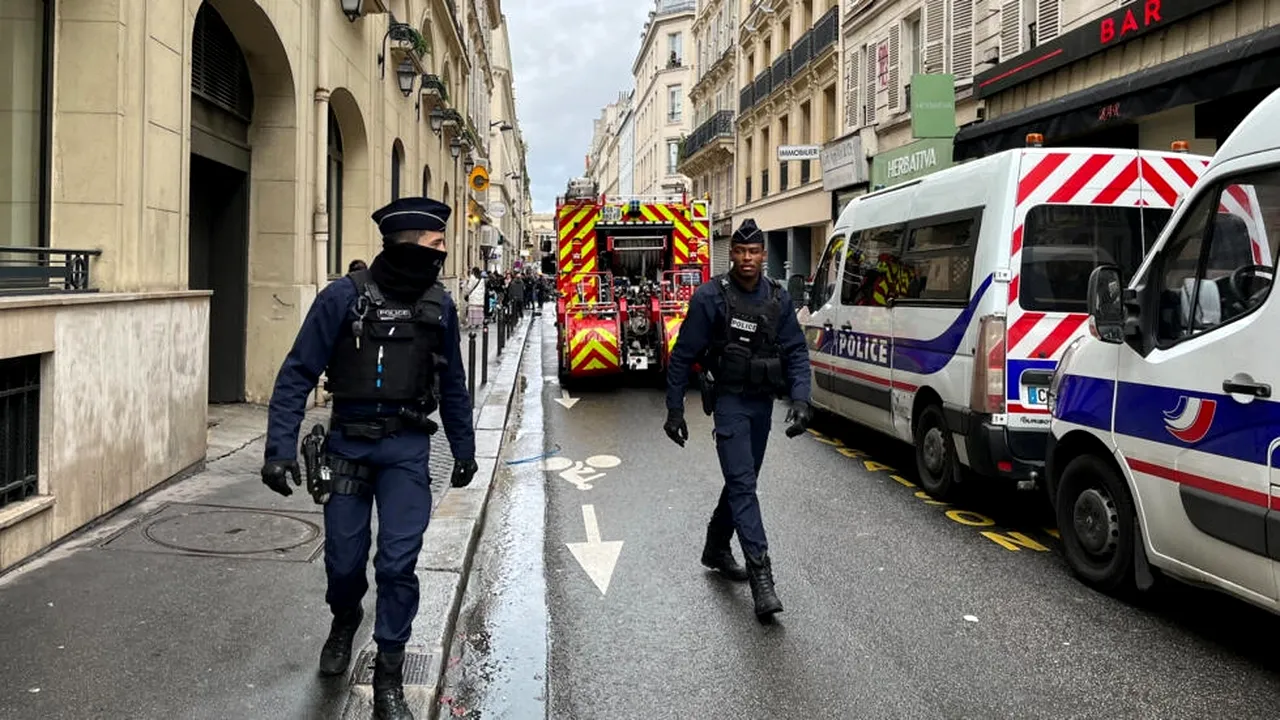 Atac armat în Paris! Un bărbat a deschis focul și a omorât trei persoane. Cel puțin șase oameni au fost răniți